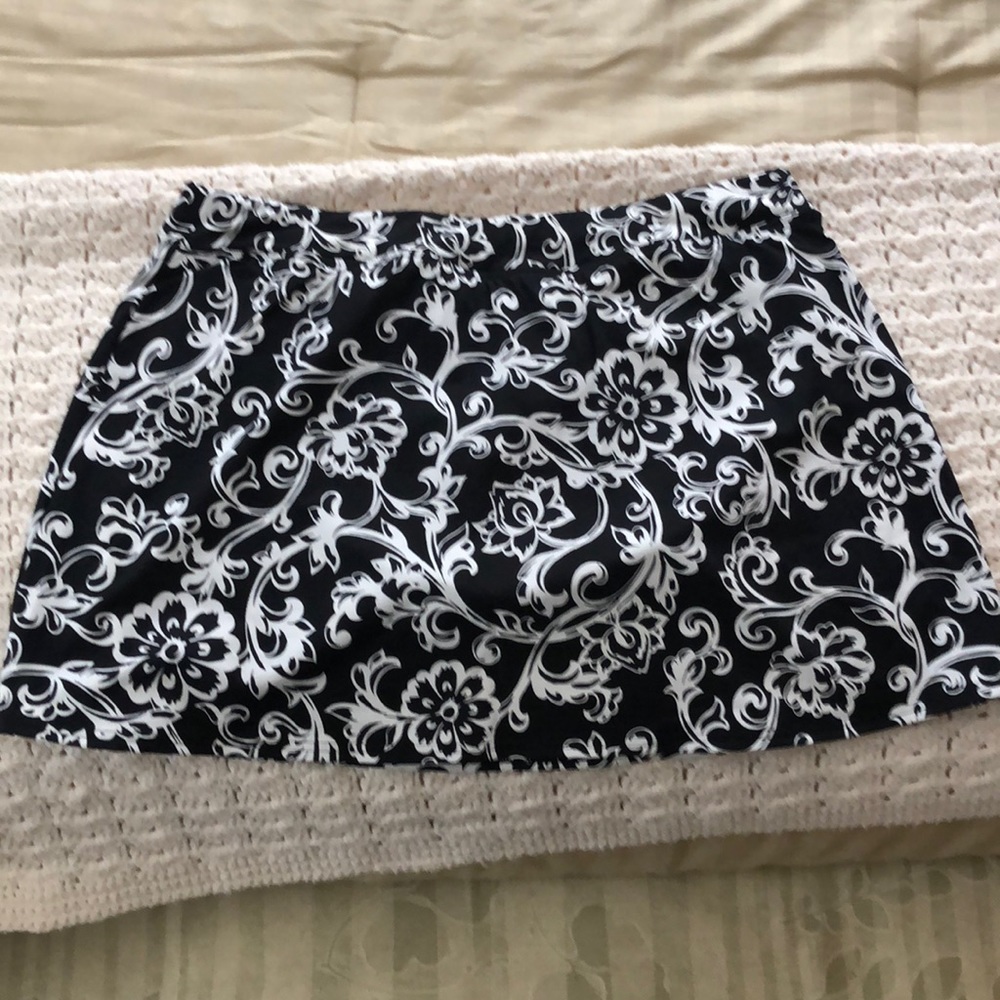Lands’ End bathing suit skirt